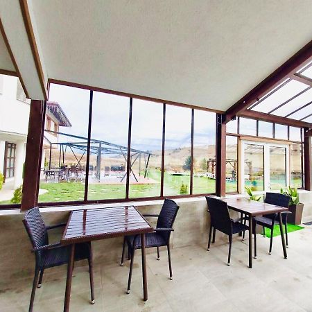 Park Hotel Eagle Stone Koprivshtitsa Luaran gambar